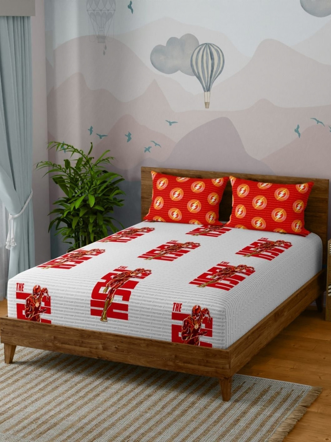 STELLAR HOME flash White Printed 120 TC Skin-Friendly Queen Bedsheet Set 2.24 m x 2.54 m