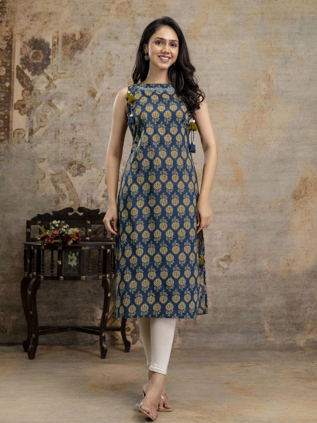 Stylum Women Ethnic Motifs Printed Mirror Work Pure Cotton Kurta