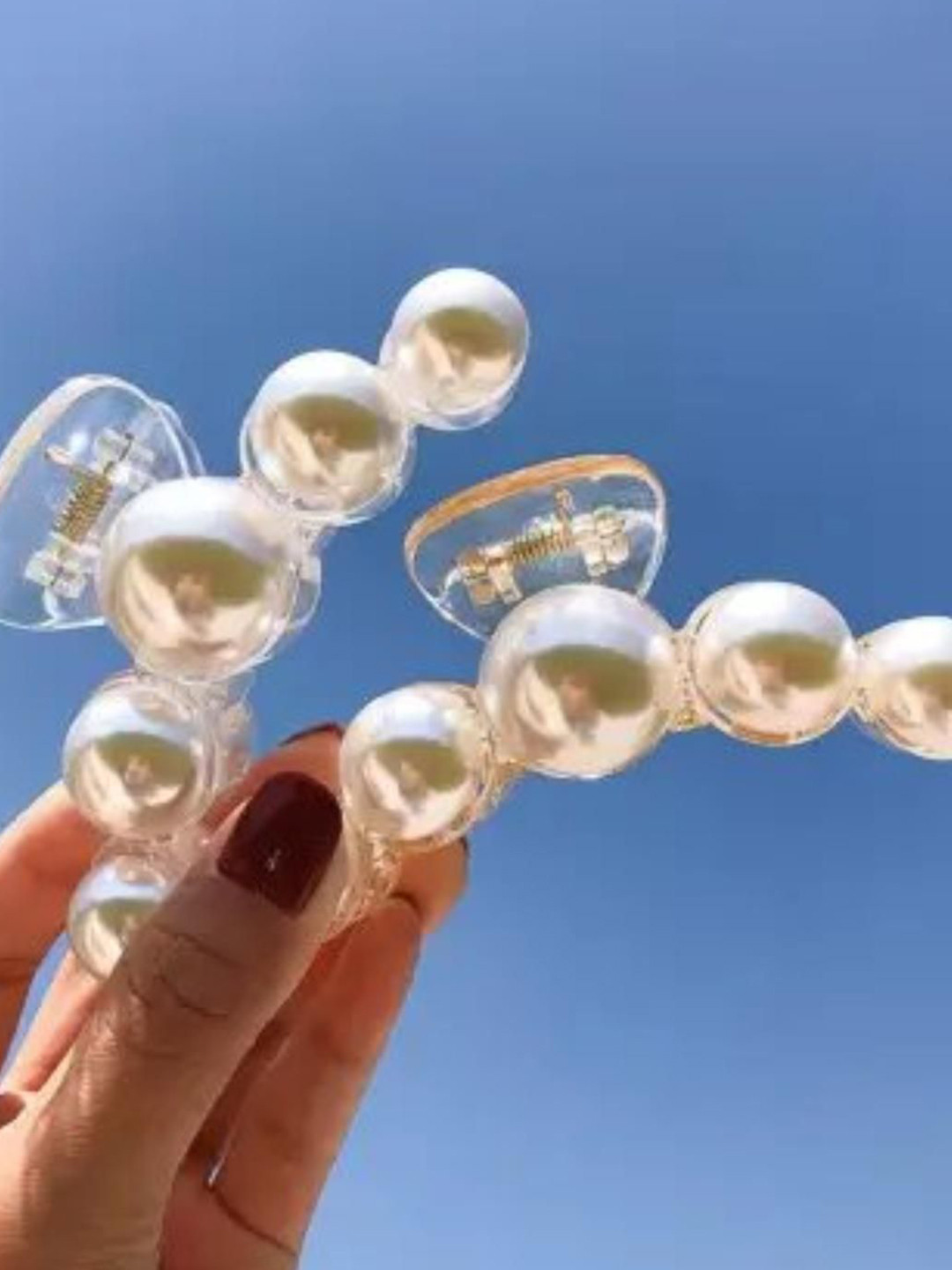DN ENTERPRISES Set Of 1 Women Claw Clip