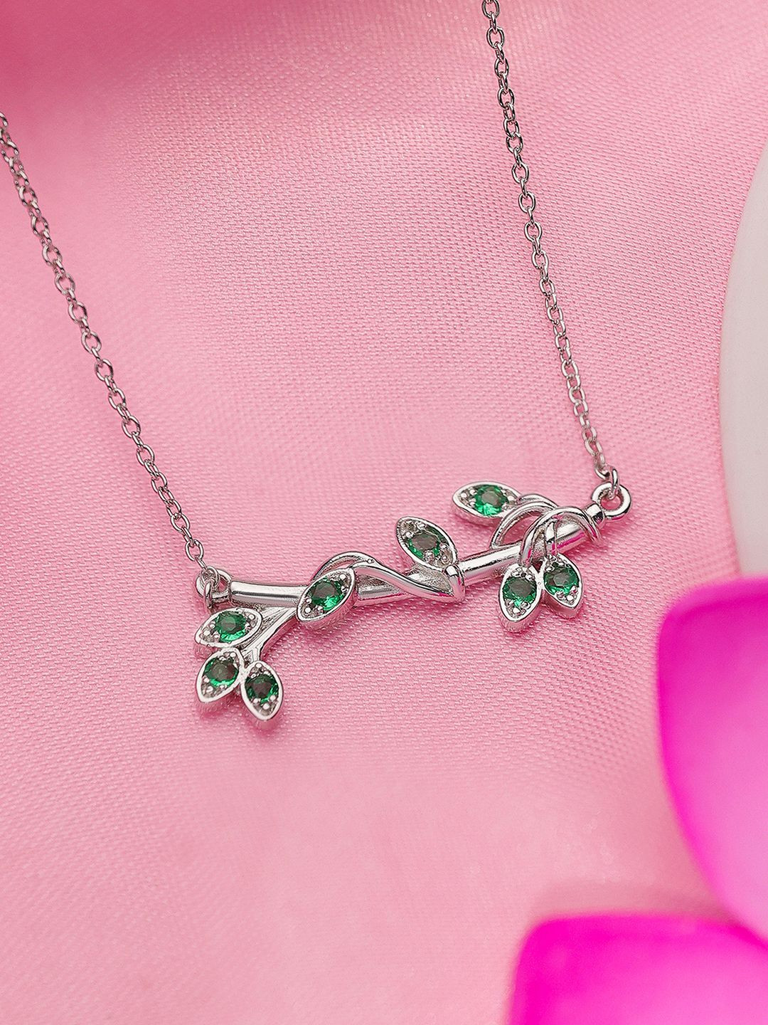 Tweov Jewels 925 Sterling Silver Green Leaf Branch Chain Necklace