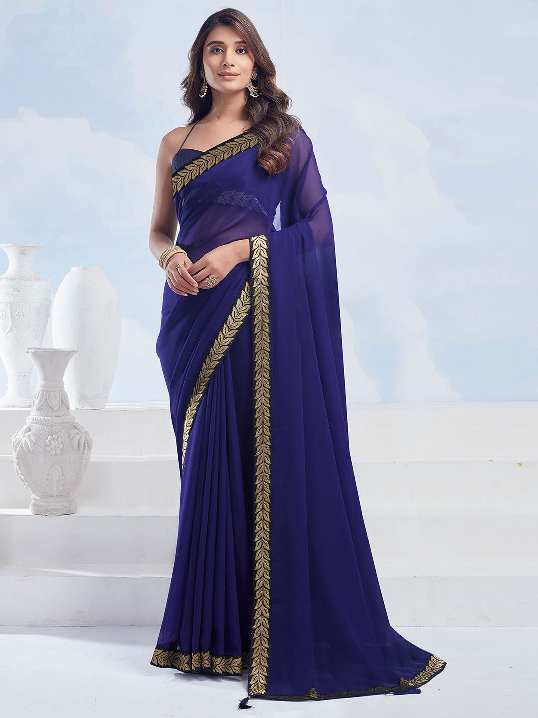 HERE&NOW Pure Georgette Solid Patchwork border Saree