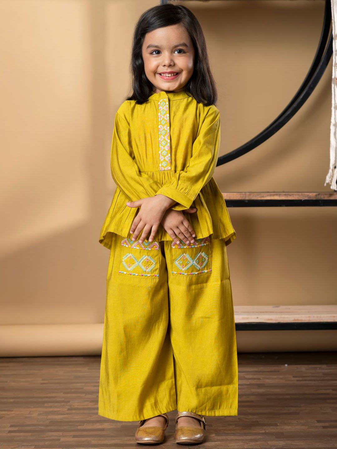 Readiprint Girls Ethnic Motifs Embroidered Pleated Thread Work Pure Silk Kurti & Palazzos