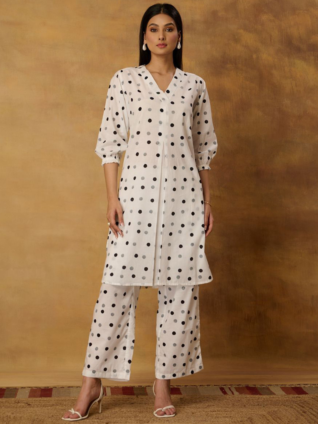 The Quince Life Women Geometric Printed Cotton Kurta with Trousers