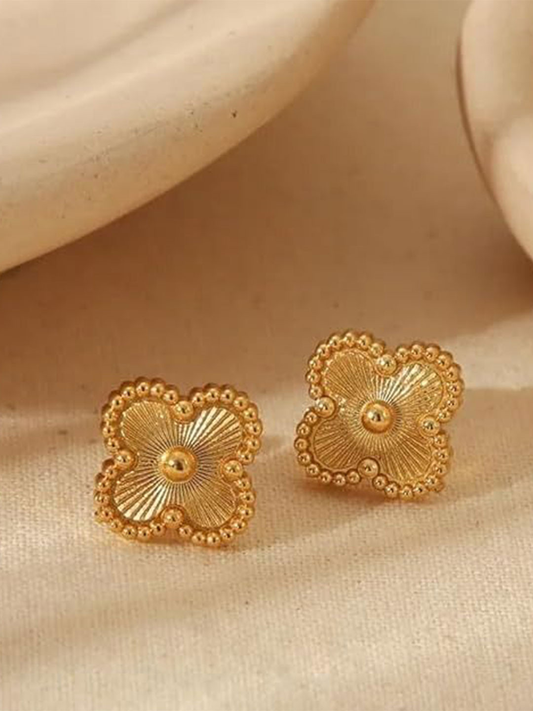 Lovemi Movements Stainless Steel Floral Shaped Studs