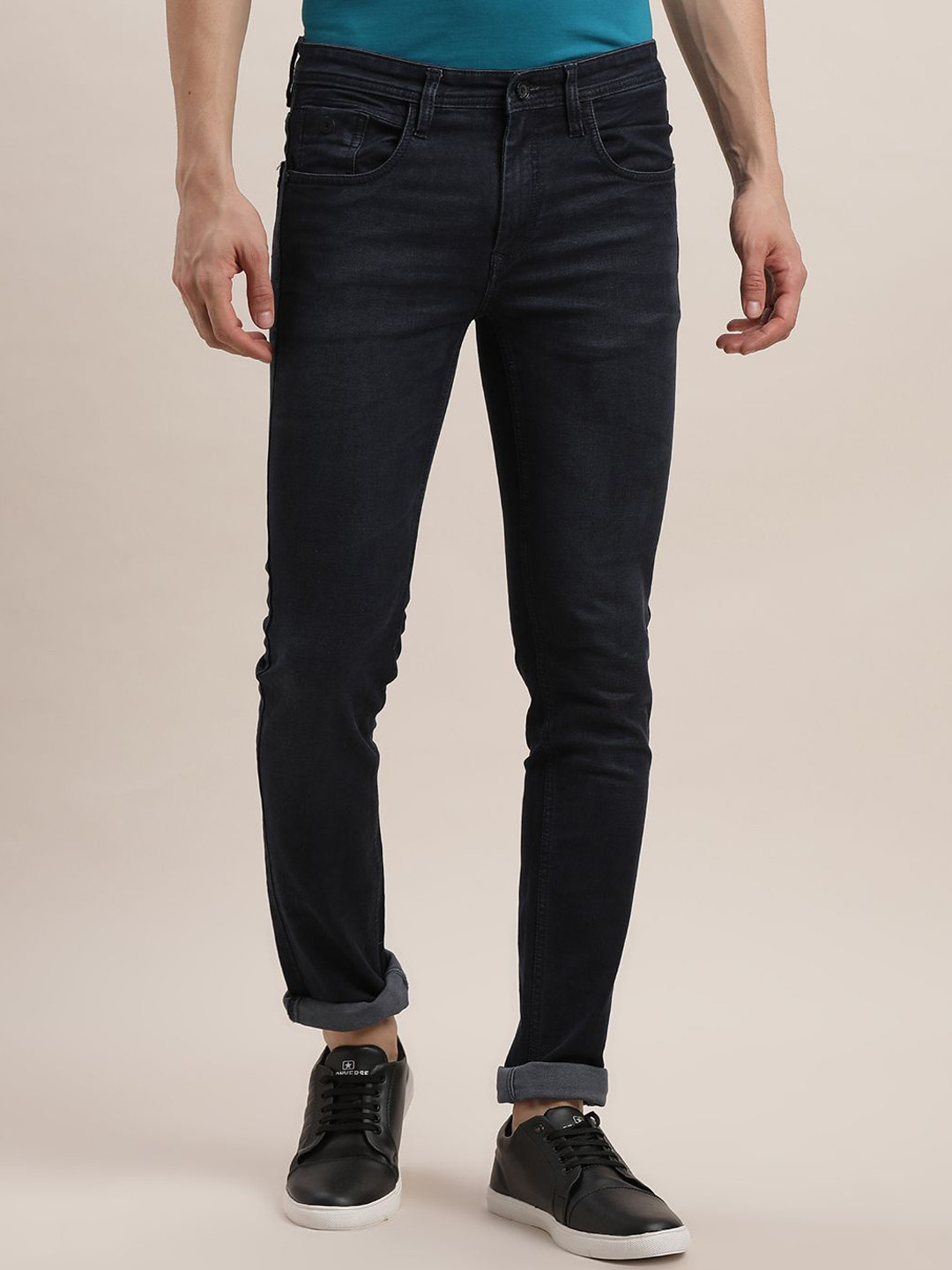 Turtle Men Narrow Tapered Fit Mid-Rise Clean Look No Fade Stretchable Jeans