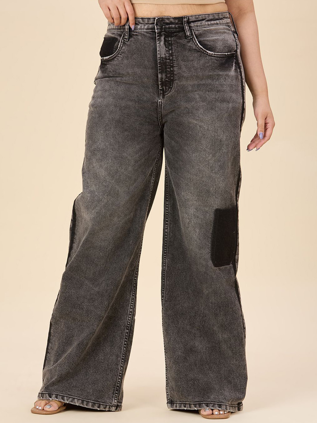 Turning Blue Women Wide Leg High-Rise Mildly Distressed Heavy Fade Jeans