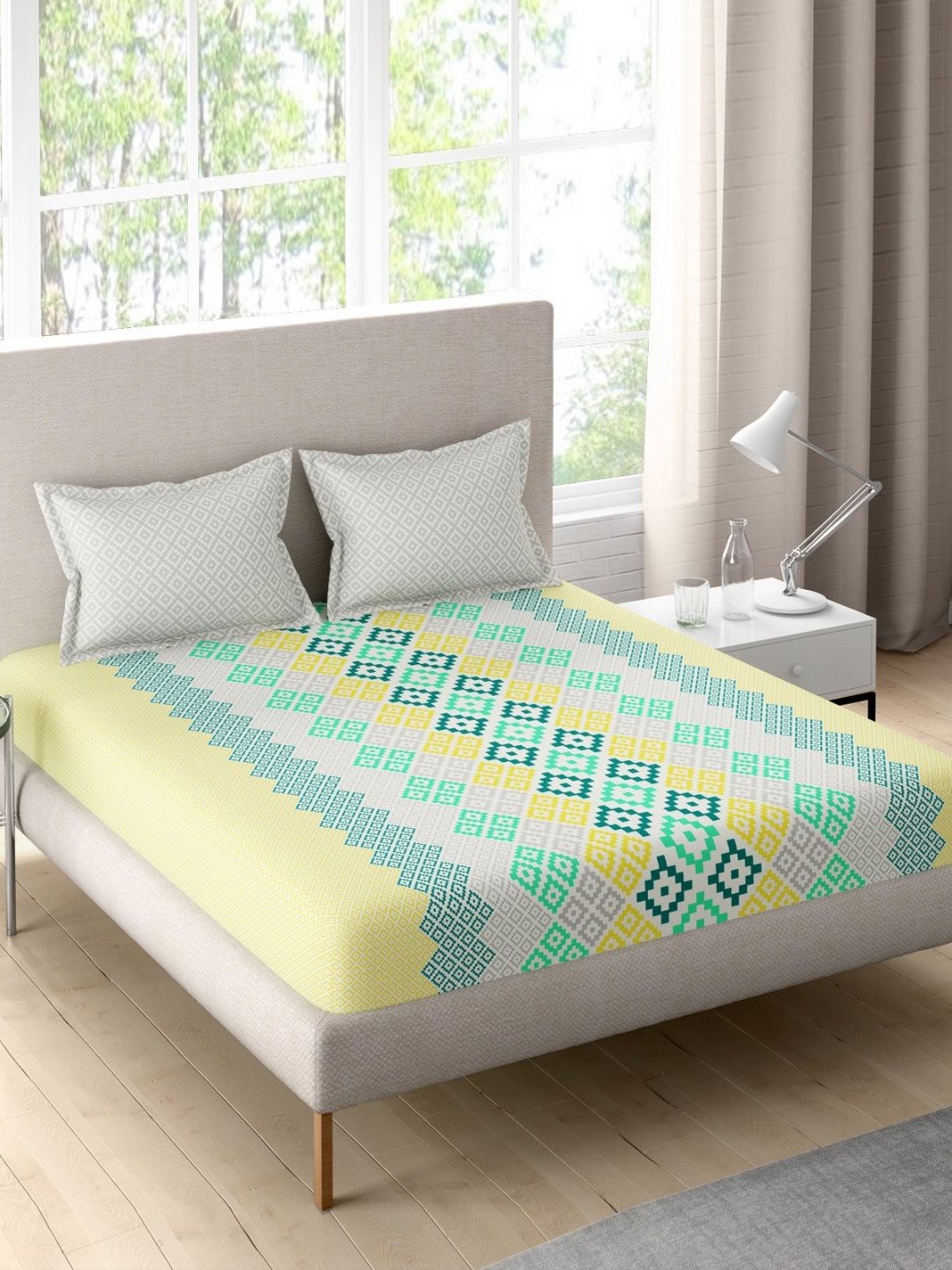 Portico Sparkle Green Geometric Printed Cotton 144 TC Super King Bedsheet Set 2.54 x 2.24m