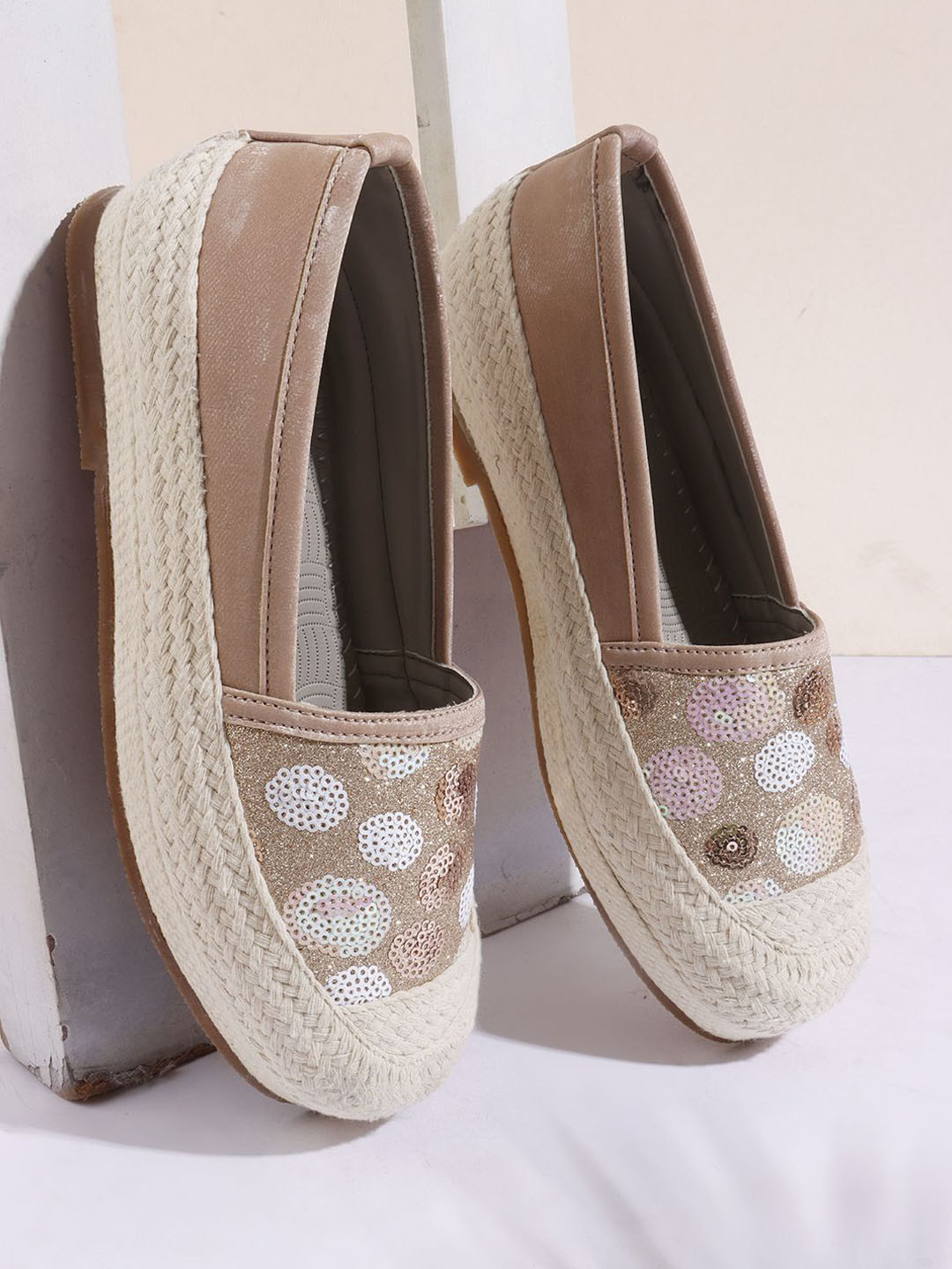 Denill Women Pink Embroidered Ballerinas