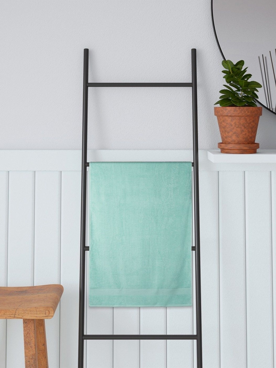 Portico Hexa Plus Green Cotton 470 GSM Bath Towel