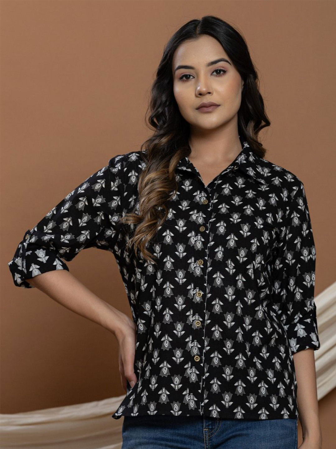 VEDANA Classic Floral Printed Roll-Up Sleeves Cotton Casual Shirt