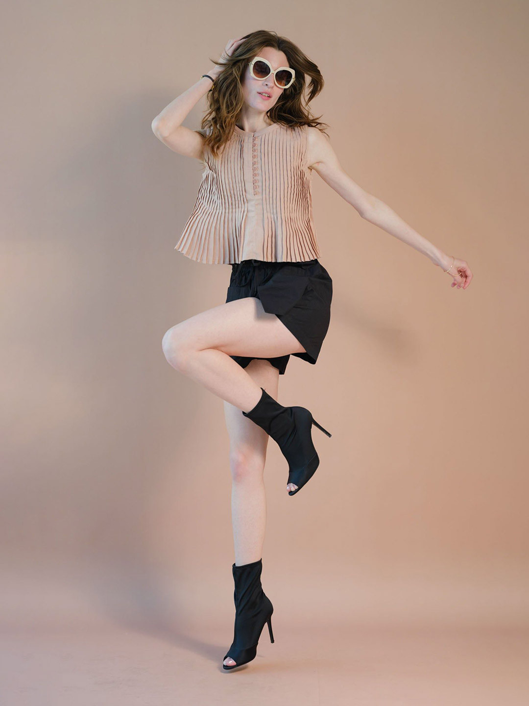 Virgio Linen Sleeveless Top With Pintuck Detail