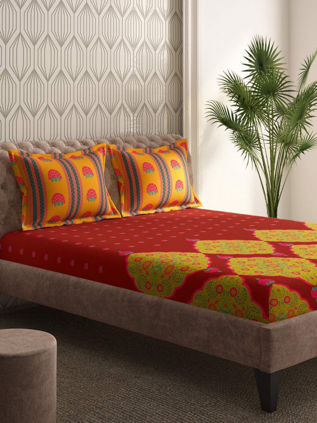 Portico Gulmarg Red & Green Floral Cotton 210 TC Super King Bedsheet Set-2.74 m x 2.74 m