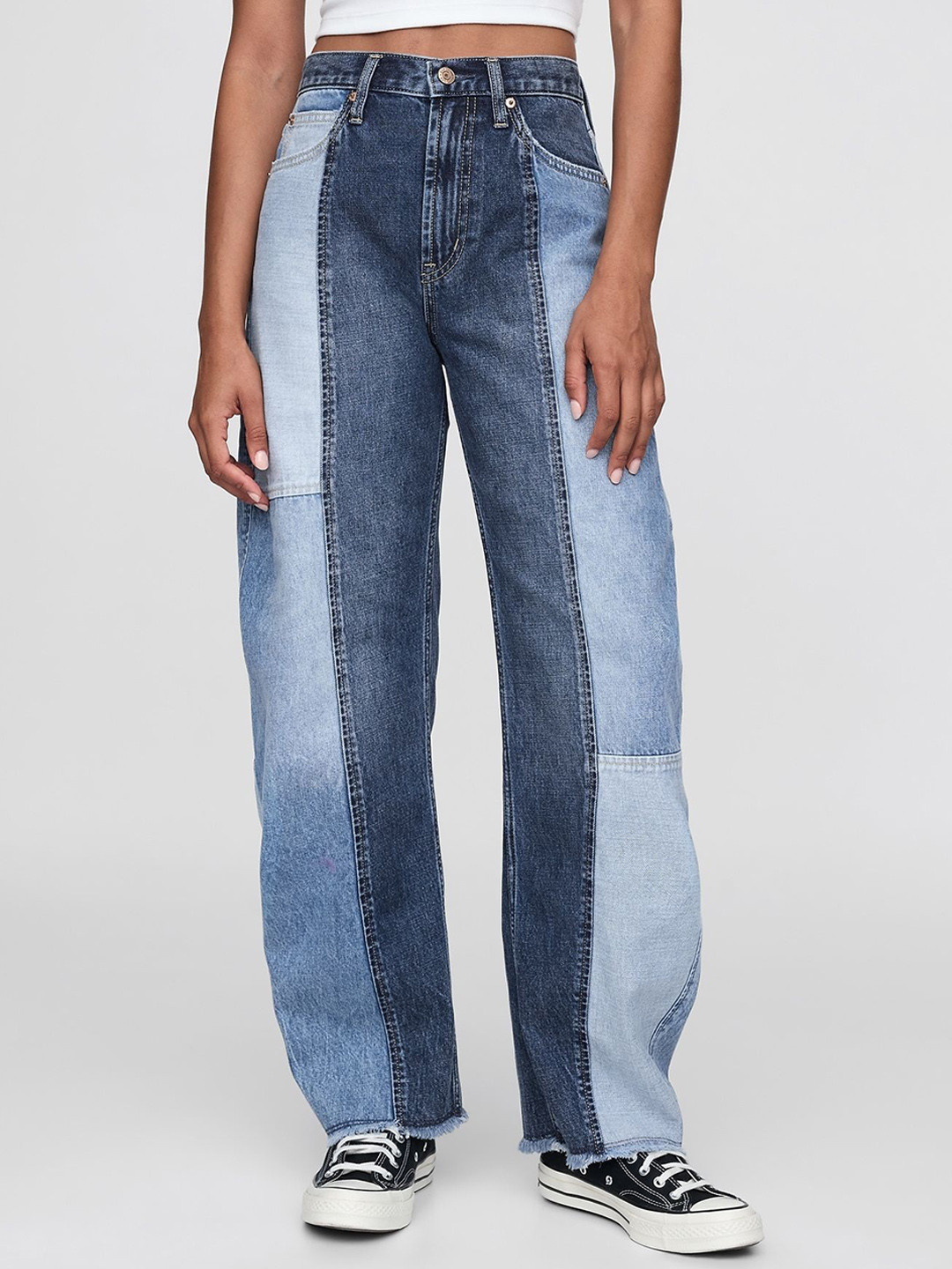 GAP Women Color-Block Lightly Washed Barrel Fit Jeans