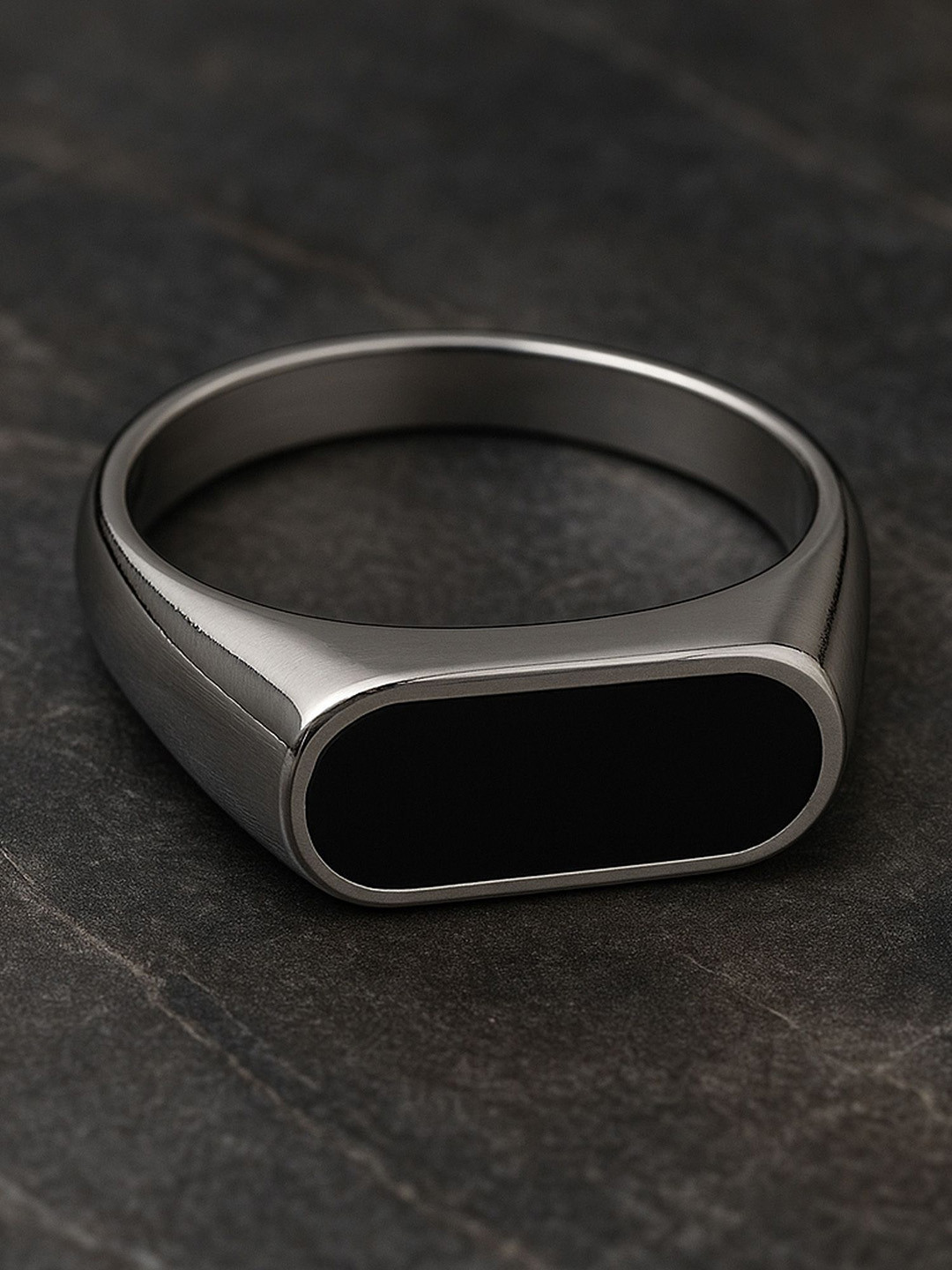 Adwitiya Collection Men Silver-Plated Oval Stone Studded Finger Ring