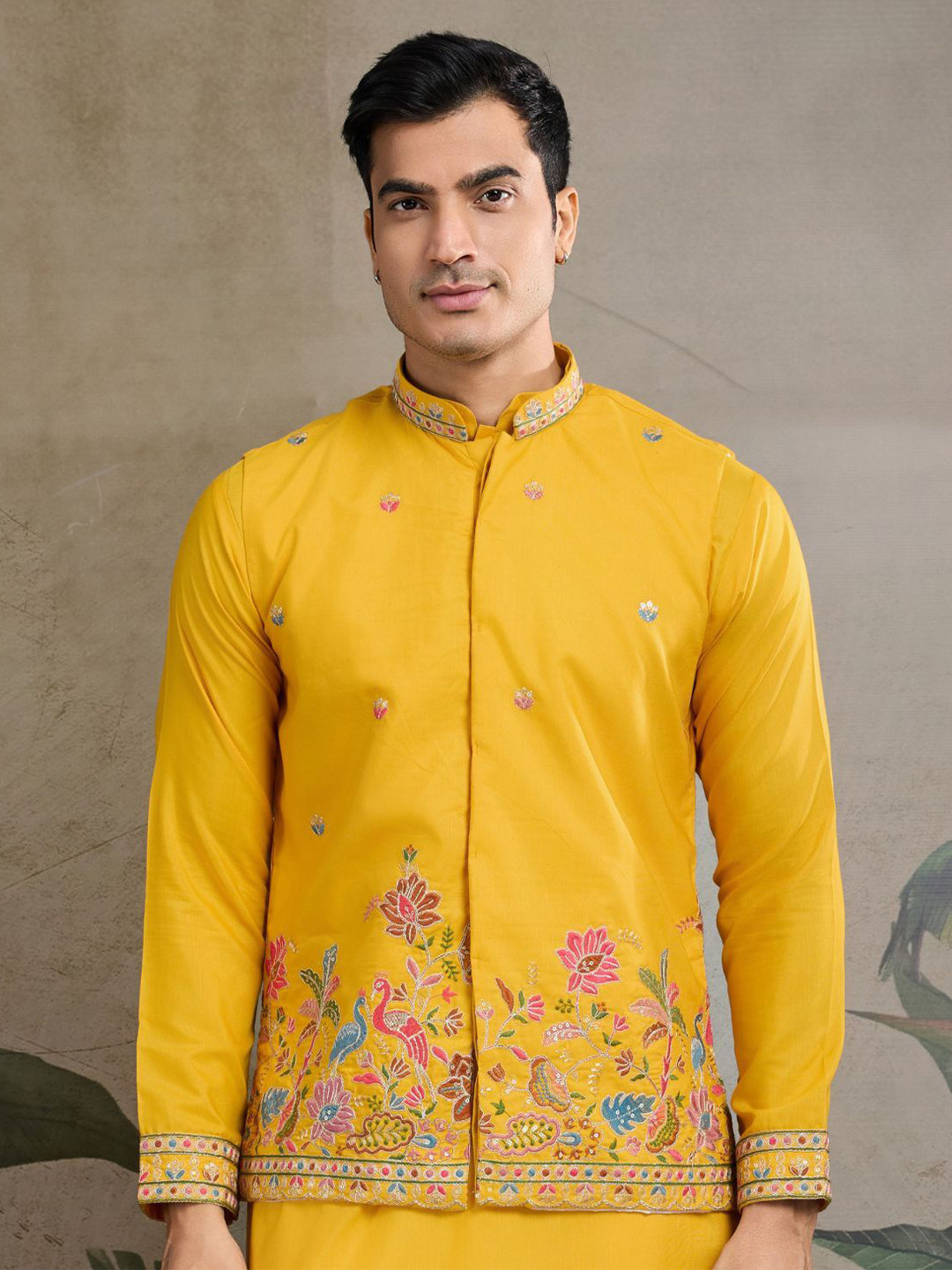 ODETTE Men Cotton Blend Embroidered Stitched Kurta with Jacket