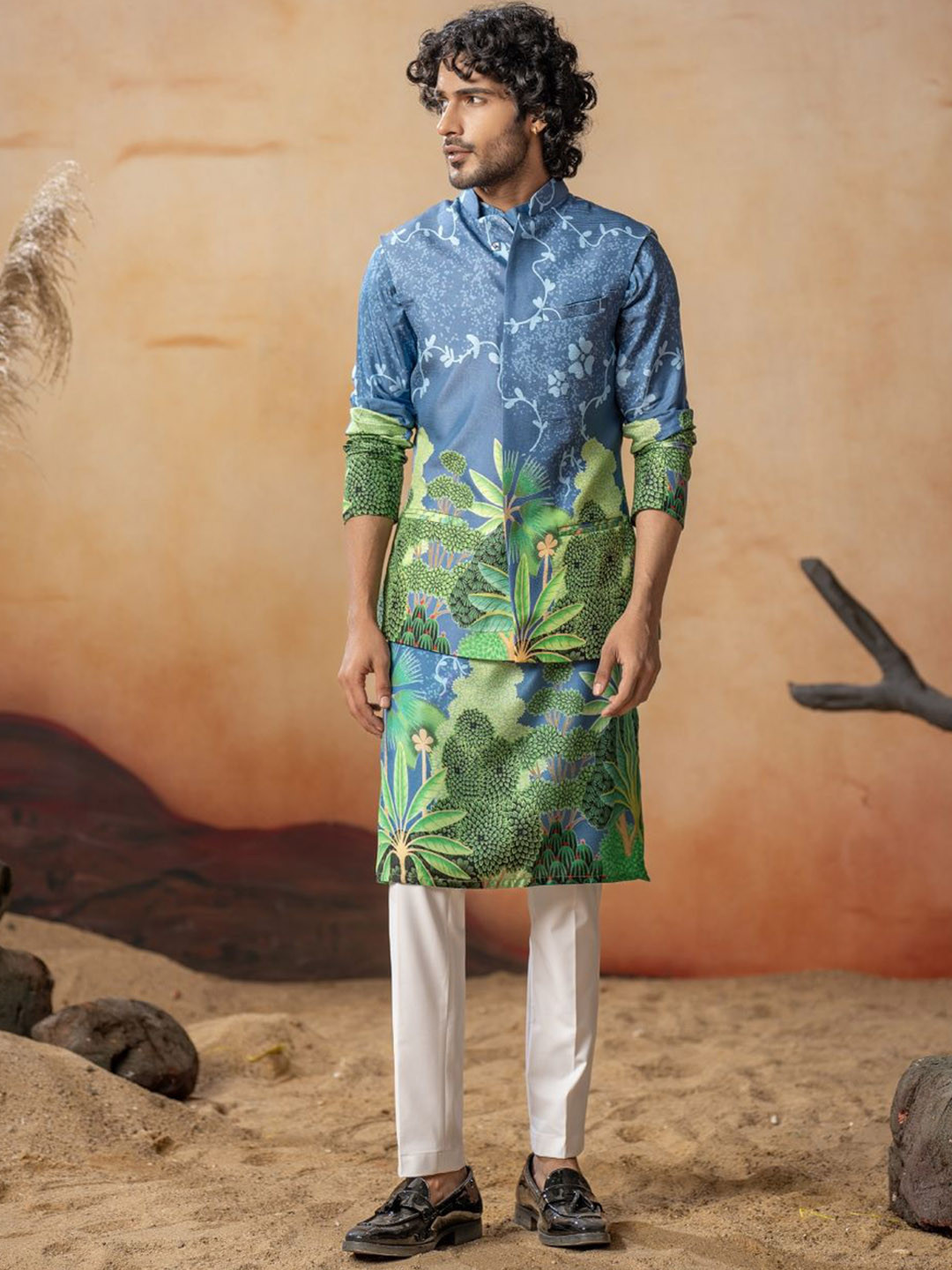 HILO DESIGN Men Printed Kurta with Trousers With Nehru Jackets