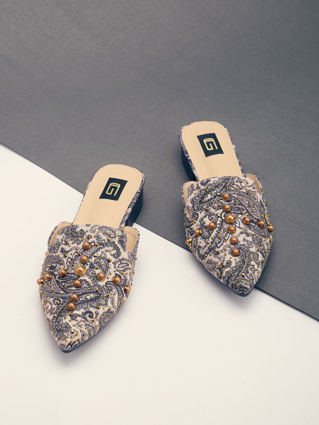 Sole To Soul Women Embellished Pointed Toe Block Mules