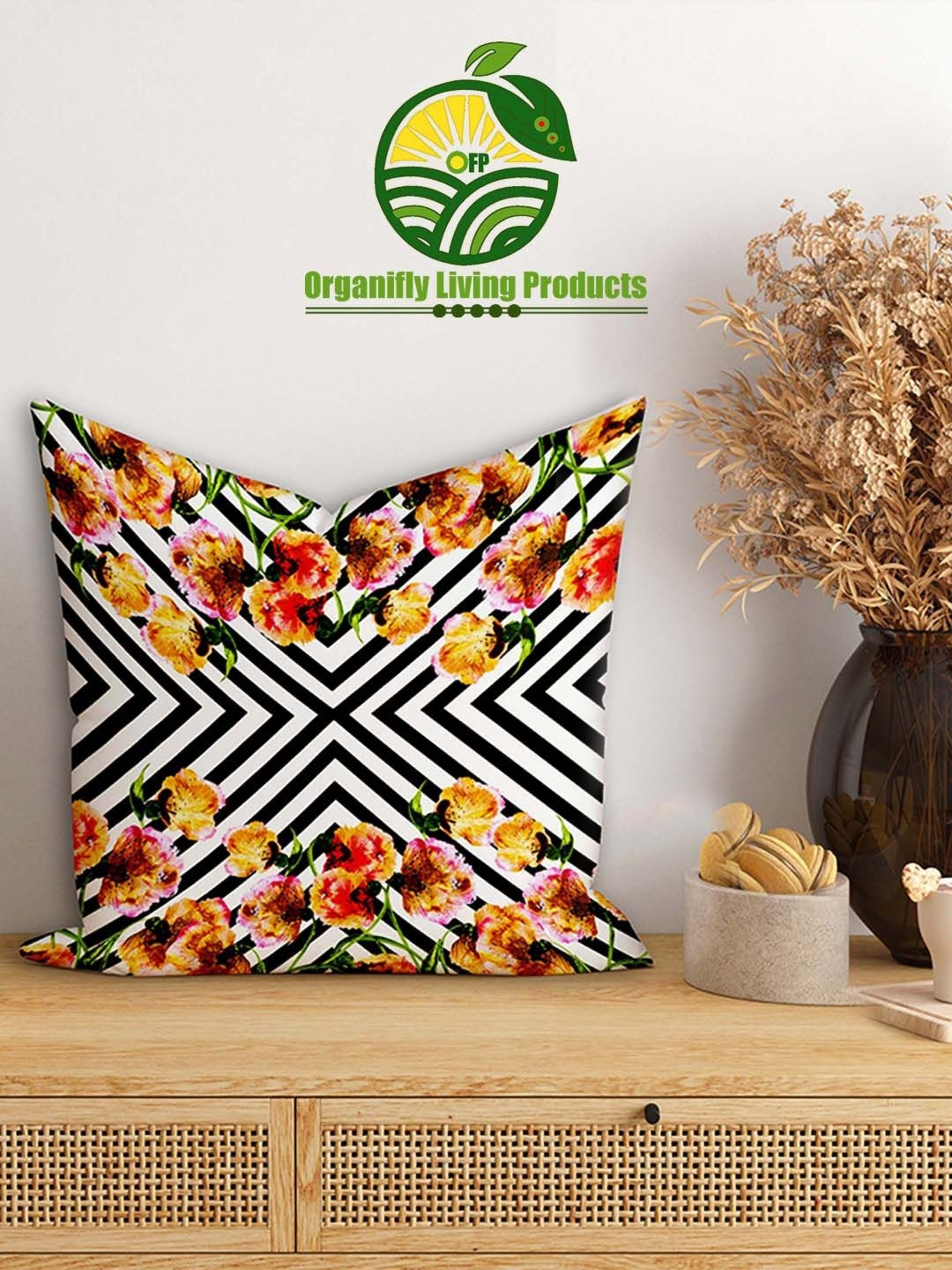 Organifly Living Products Black & White Printed Square Cushion Cover