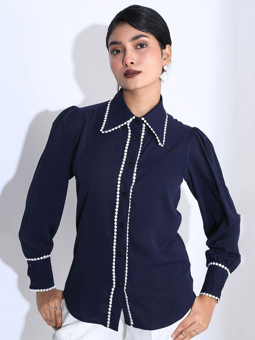 Jaey Women Cutaway Collar Long Sleeves Regular Fit Shirt
