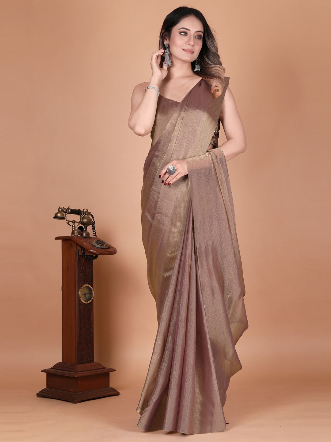 Anneca Solid Two Tone Pure Chiffon Saree with Blouse Piece
