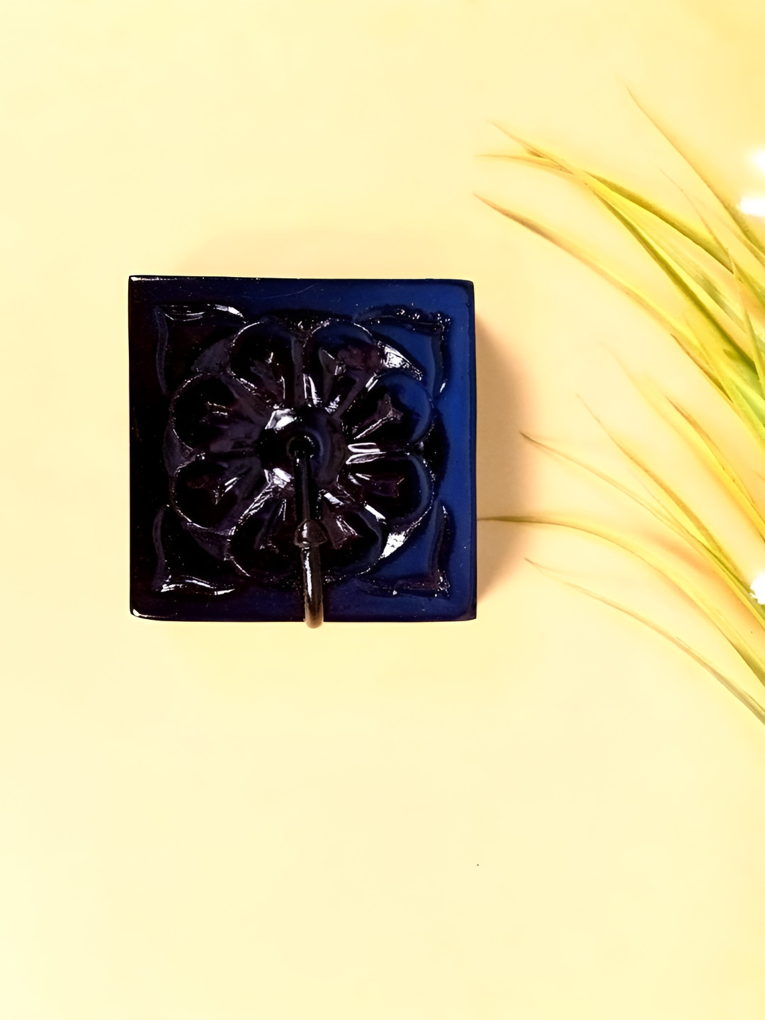 apka mart Black Textured Hand Painted Wooden 1 Hooks KeyHolder