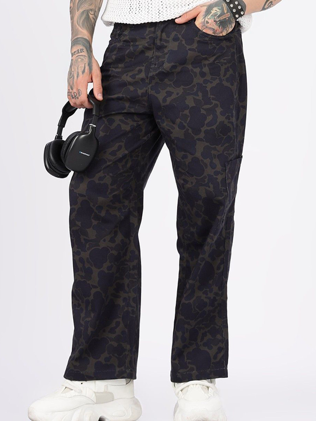 Eszett Men Camouflage Print Baggy Cargos