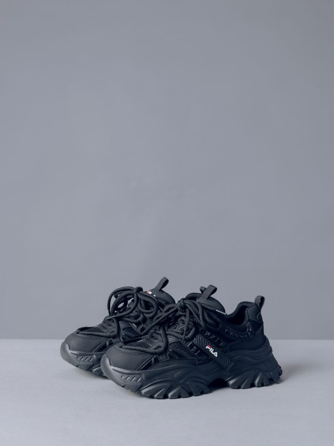 FILA ENVI VICTORI Women Round Toe Lace Ups Sneakers