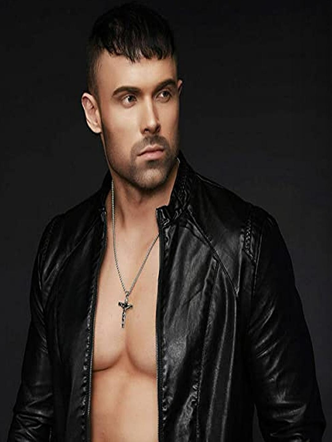 Vientiq Sterling Silver Crucifix Jesus Cross Pendant Chain Necklace