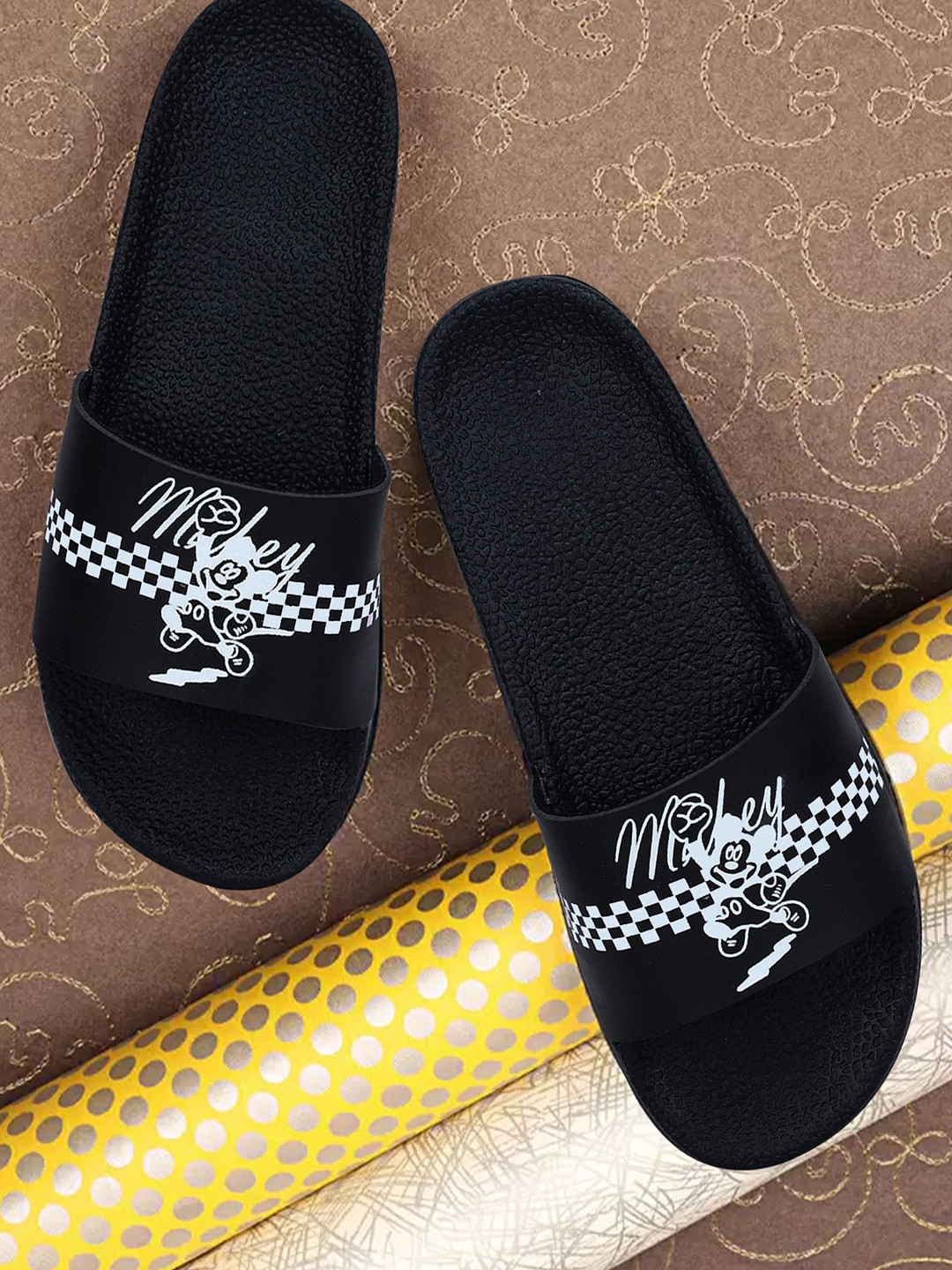 tzen MICKEY Women Printed EVA Sliders