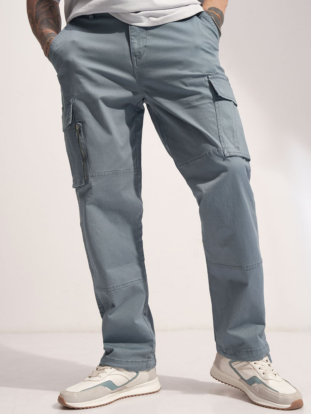Highlander Men Relaxed Cargo Trousers