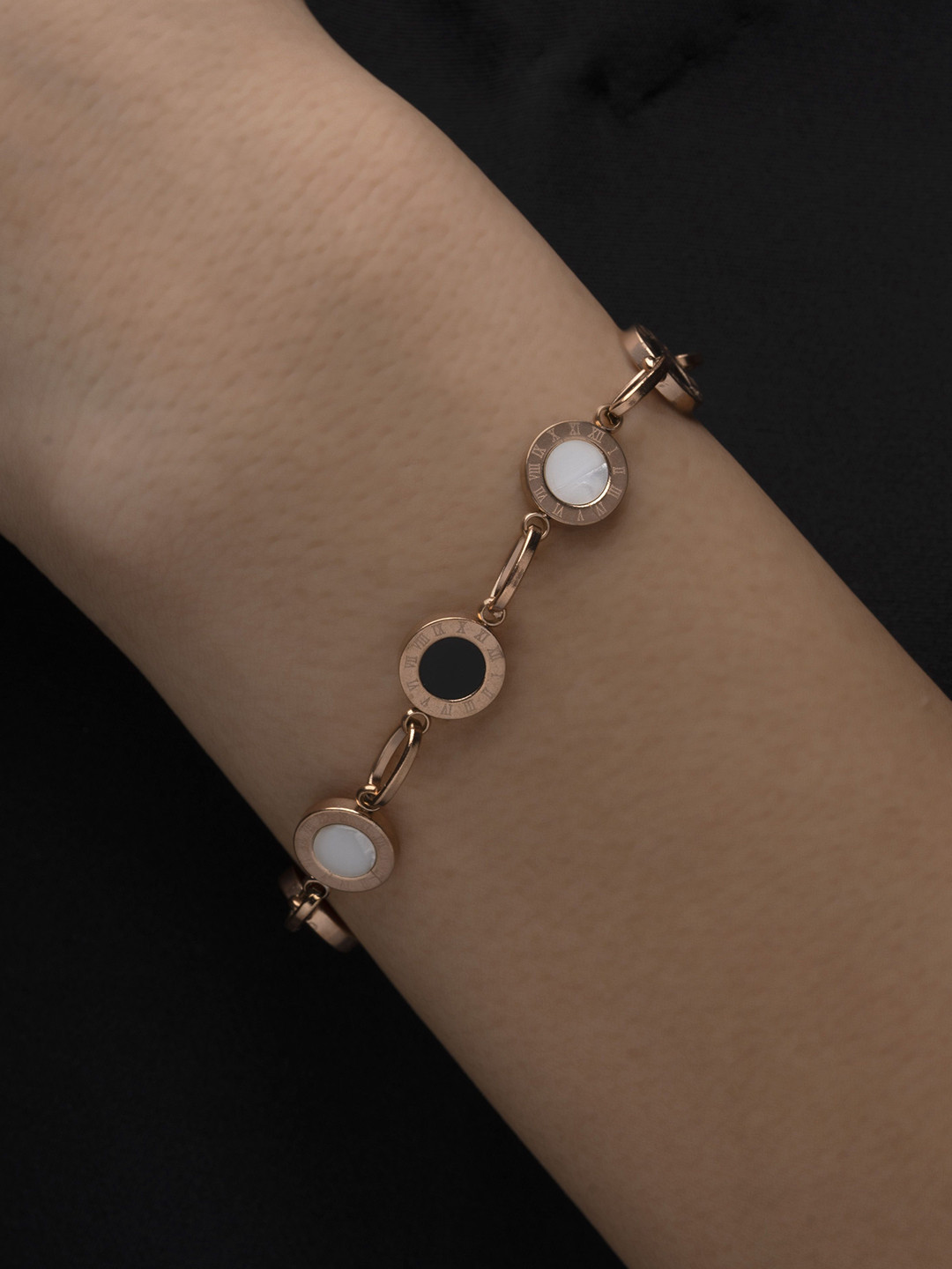 ARTKLIM Gold-Plated Stainless Steel MOP Roman Numerals Link Bracelet