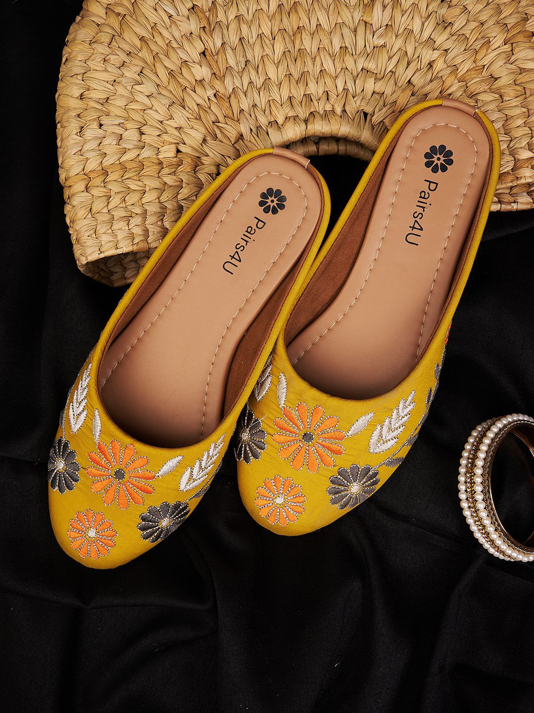 Pairs4U Women Round Toe Embroidered  Mojaris