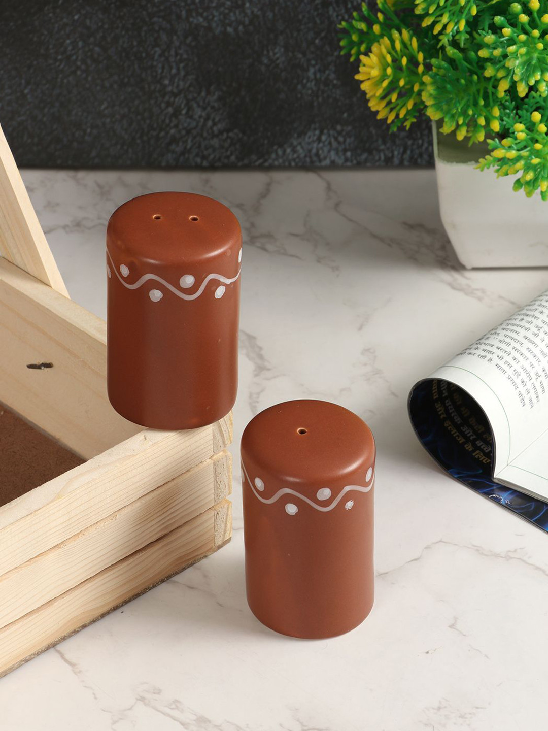 CLIO'S HERITAGE STORE Mud Brown & White Printed Ceramic Salt & Pepper Shakers Set