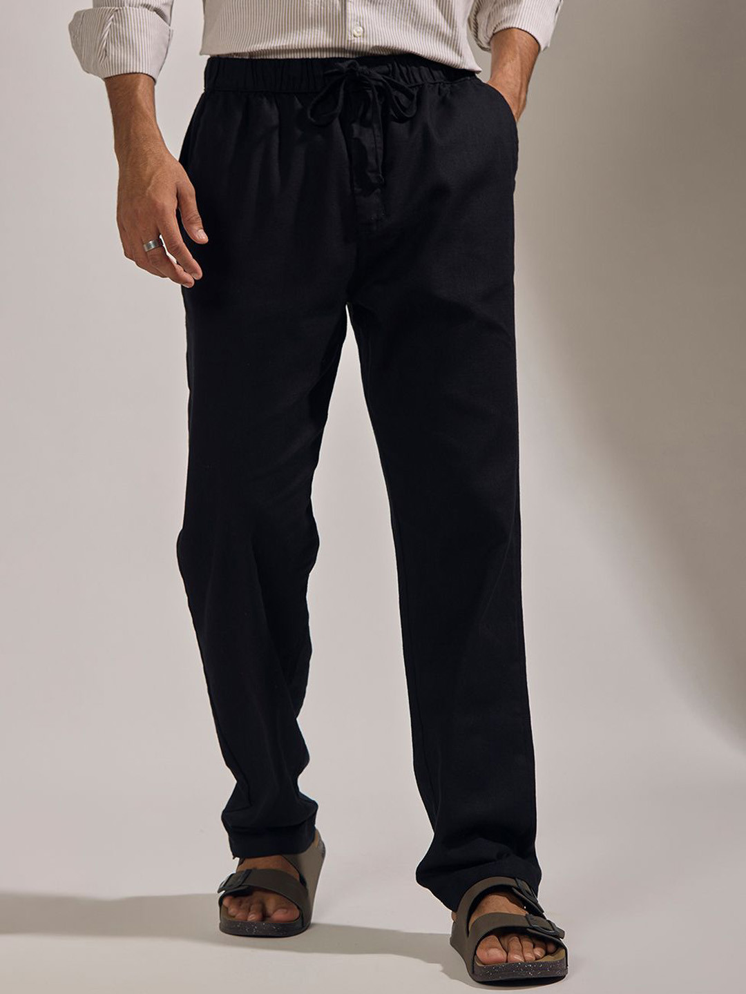 Espanshe Men Black Gwynetha Loose Fit Linen Joggers