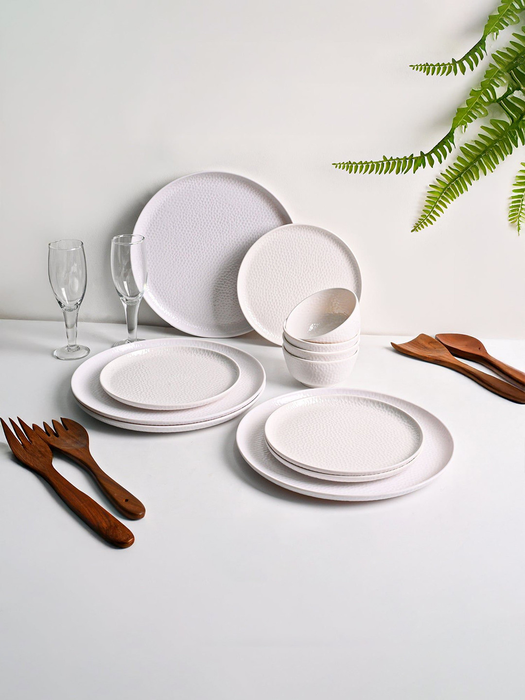 MARKET99 White Hammered Melamine Easy to Clean 12-Piece Dinner Set