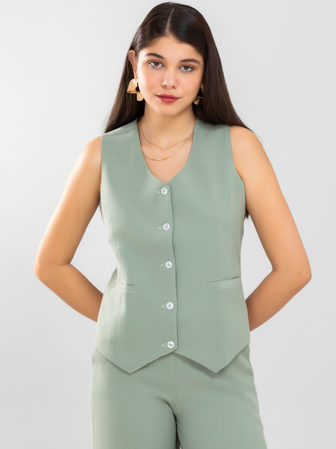 D'Almirah V-Neck Front Button Slim-Fit Waistcoat