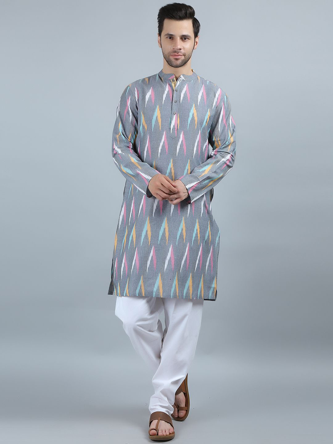 Arch element Men Embellished Thread Work Kurta