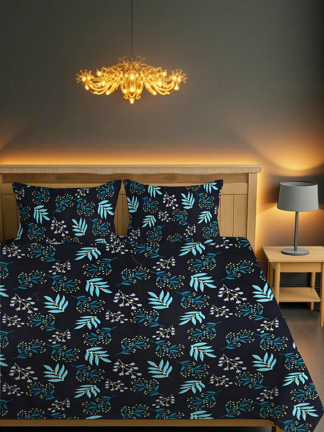 IVAZA Magenta Queen Bedsheets