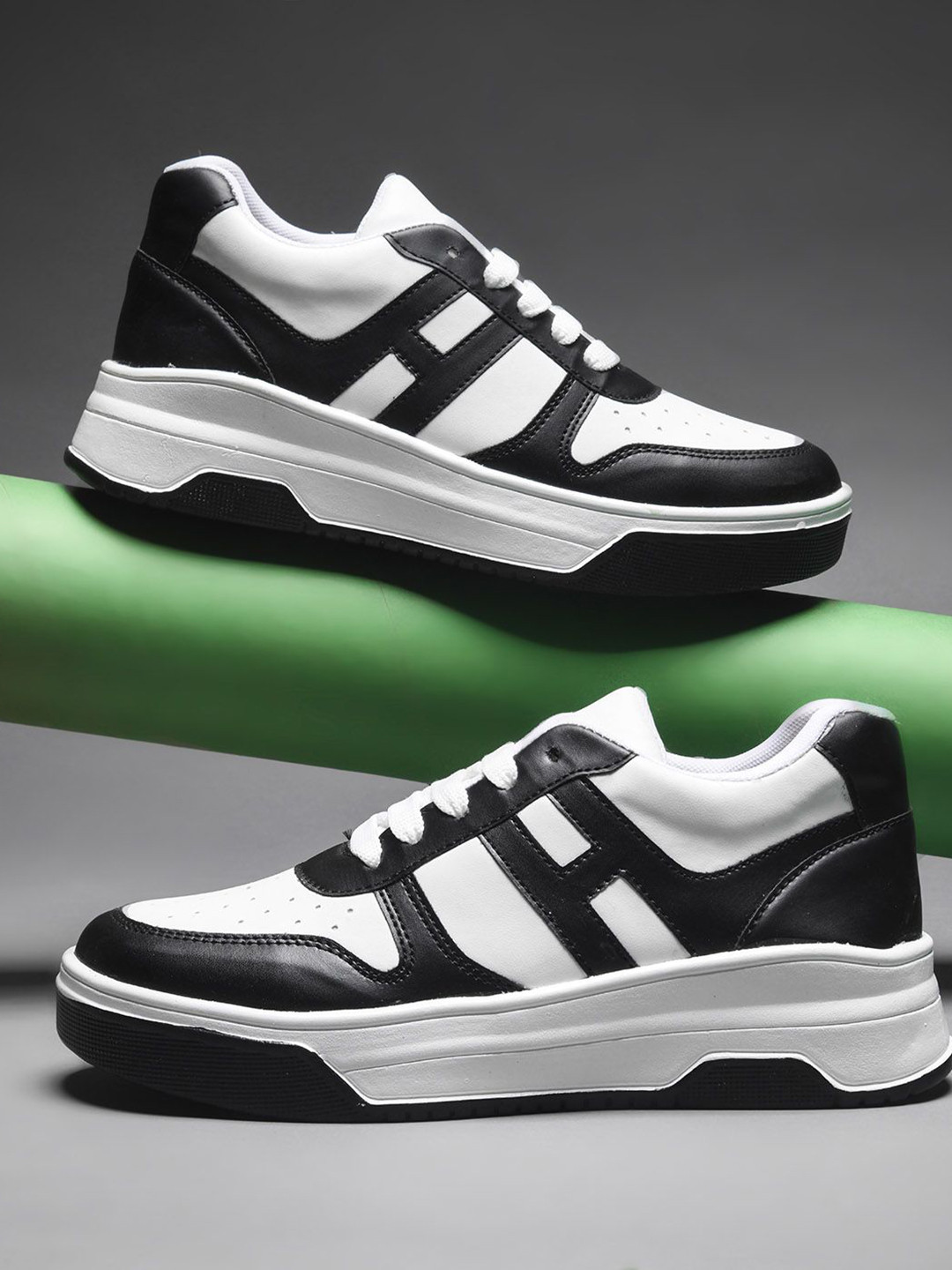 Froh Feet Women Lightweight Comfortable Cushion Sneakers