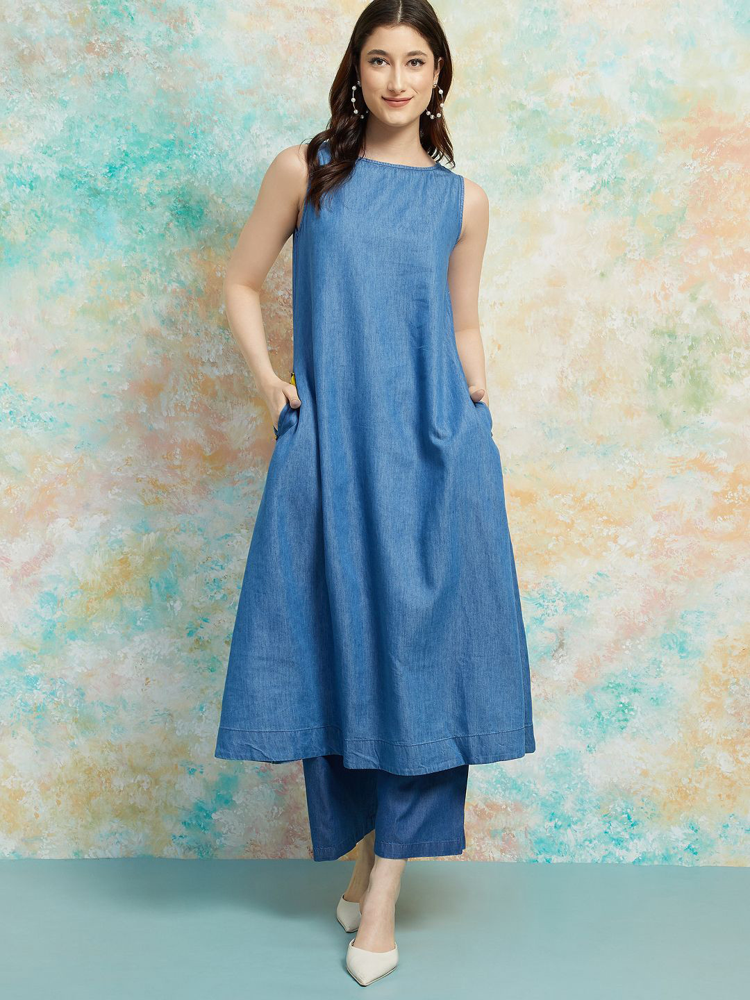 Melange by Lifestyle Women Boat Neck Sleeveless A-Line Kurta