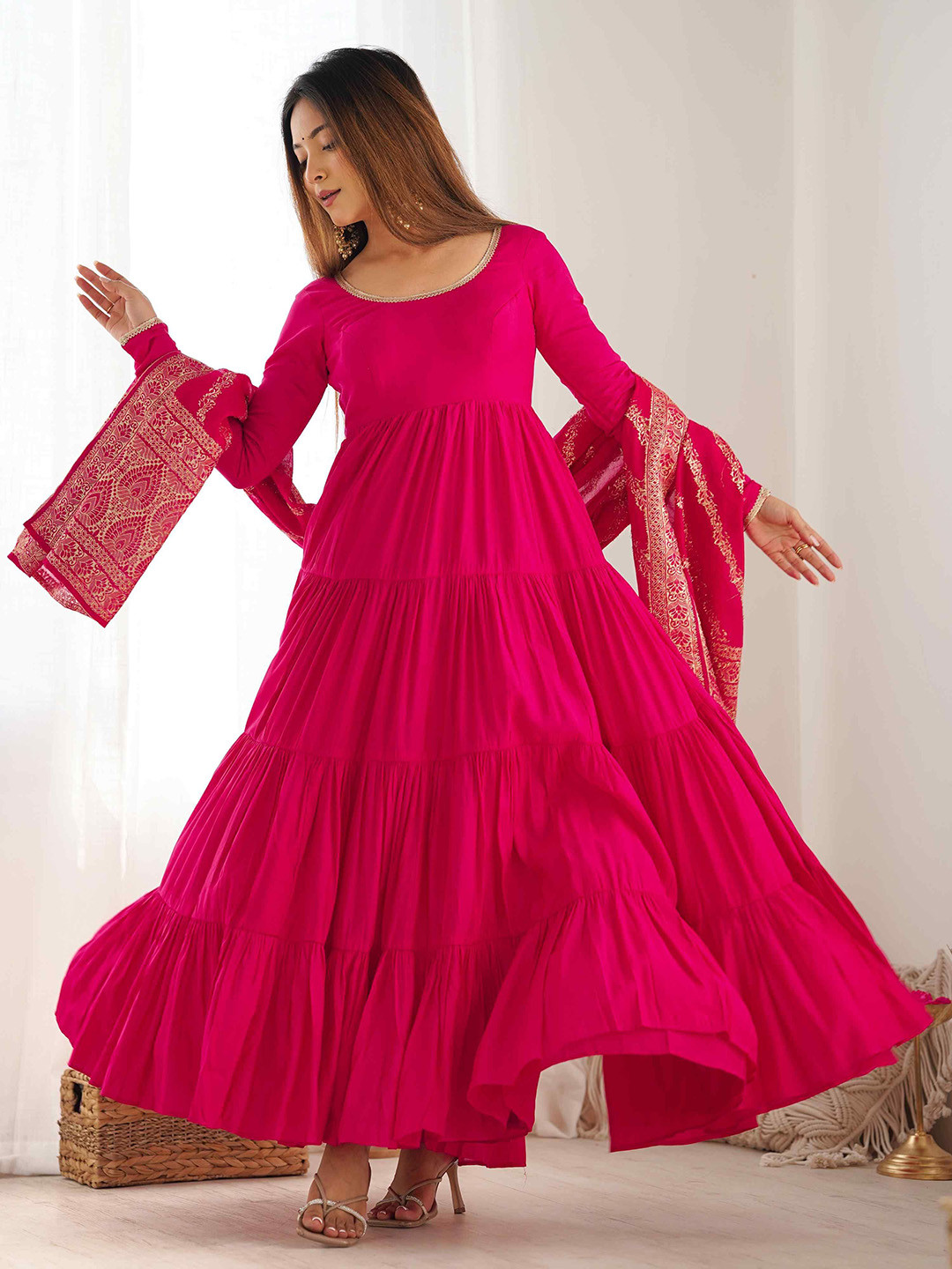 TextileNow Women Solid Layered Anarkali Kurta with Trousers & With Dupatta