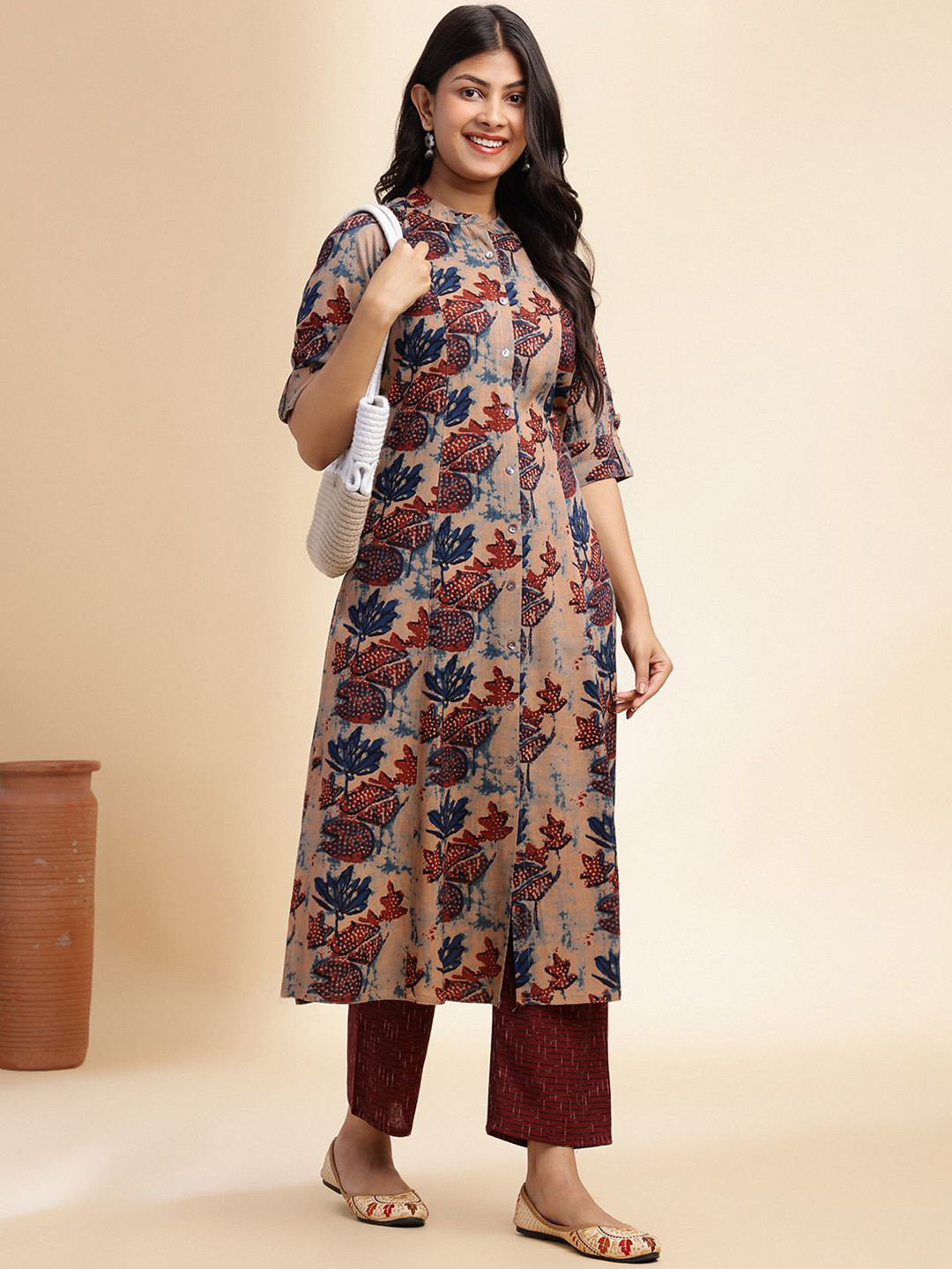 ARAVALII Women Floral Printed Screen Print Fusion Straight Kurta