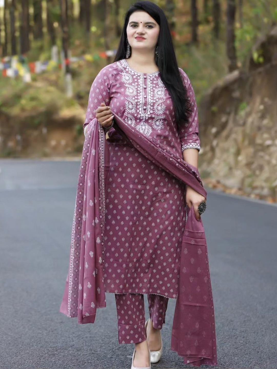 SUPPAR SLEAVE Women Cotton Blend Kurta Sets