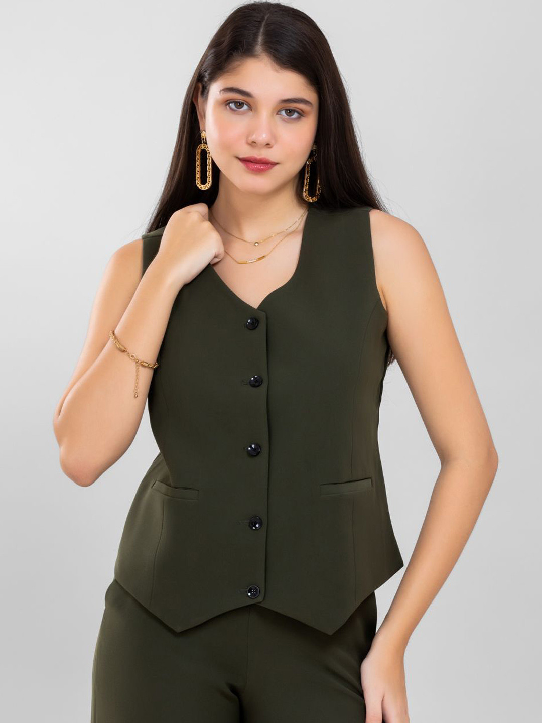 D'Almirah V-Neck Slim-Fit Waistcoat