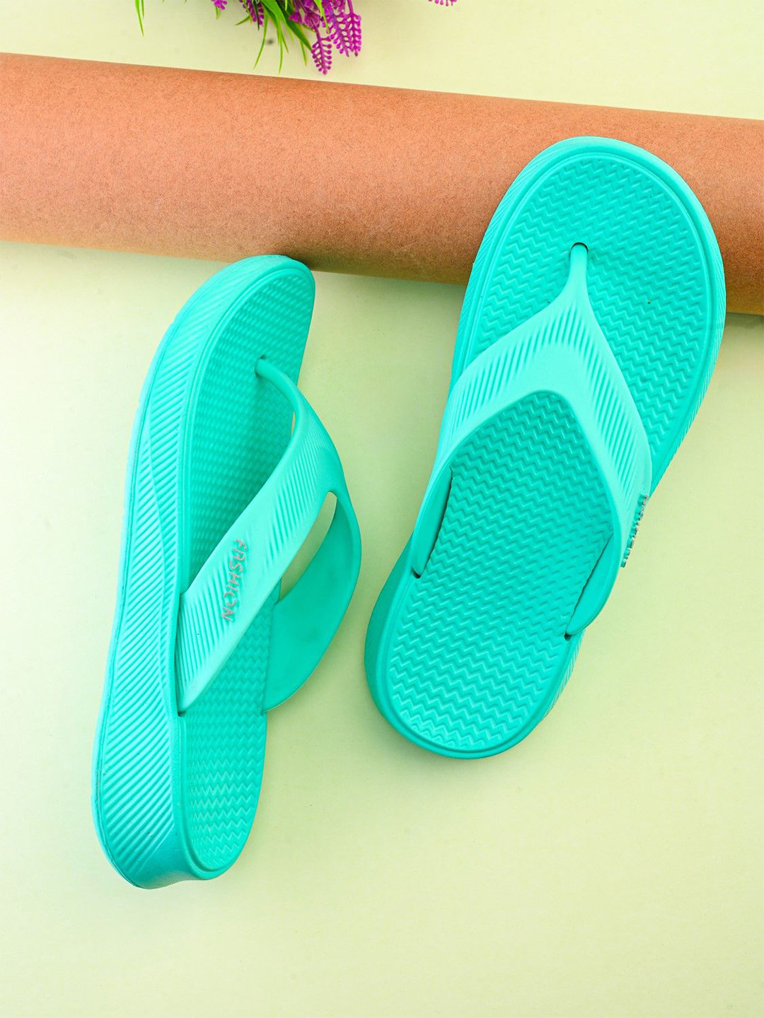 The Roadster Lifestyle Co Women Lightweight Casual Slip-On Thong Flip Flops