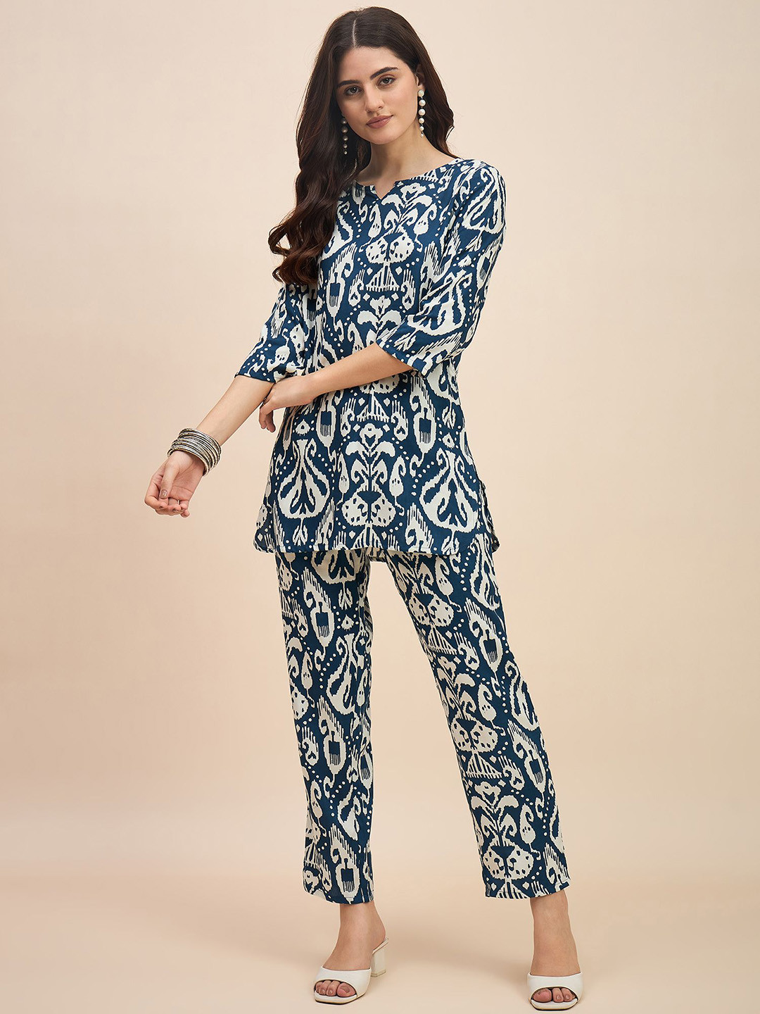 TRUVON FASHIONS Women Ethnic Motifs Printed Pure Cotton Kurti with Pyjamas