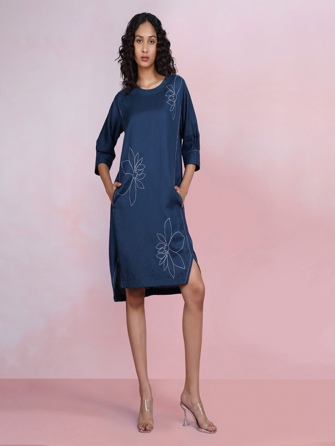 THE HOUSE OF HEMP Women Floral Print Round Neck Linen A-Line Dress