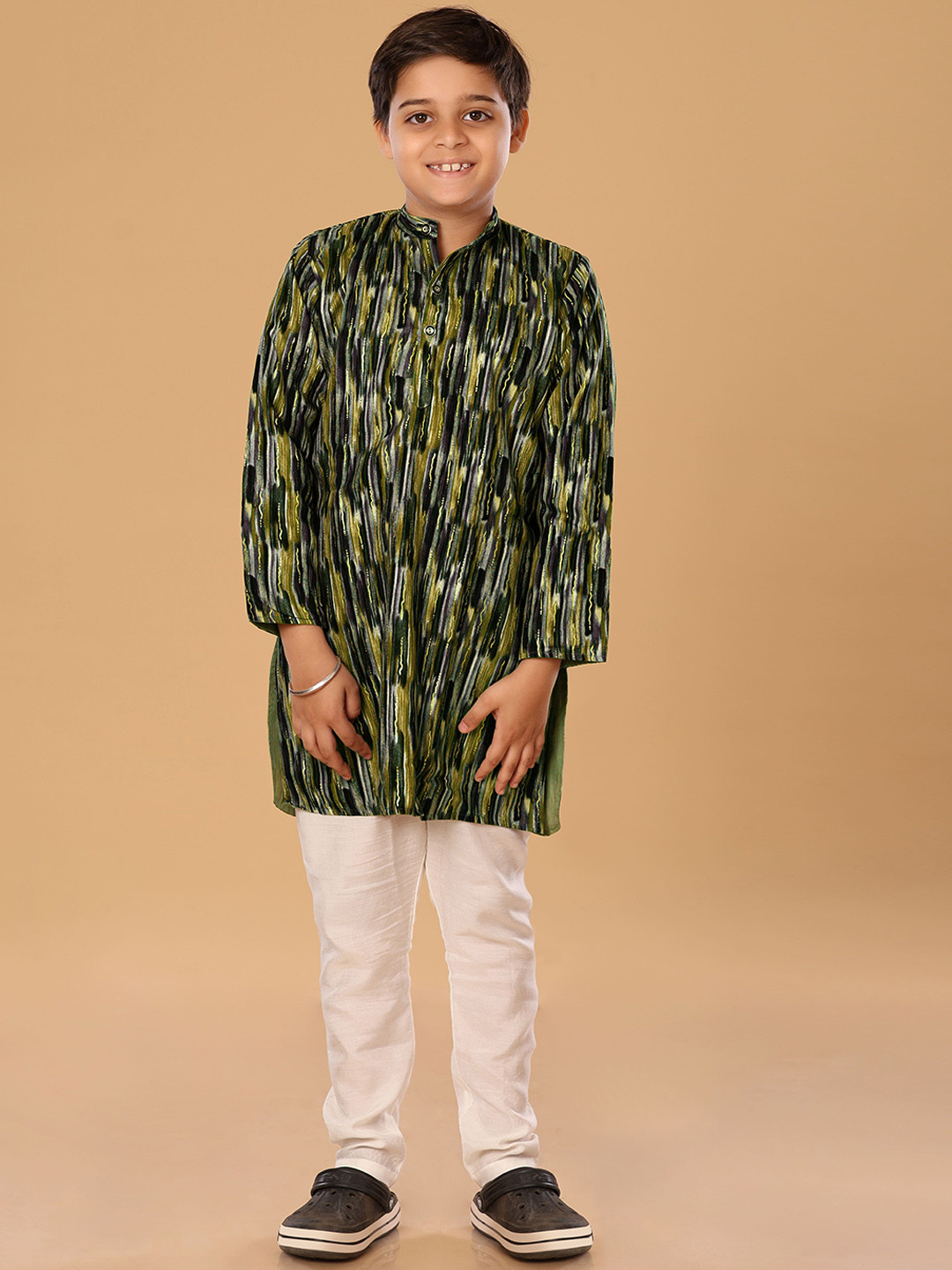 The Mini Trunk Green Mixed Foil Kurta Set