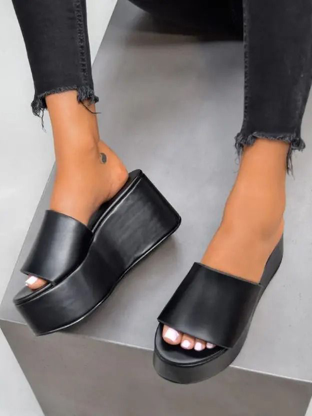 Ifah Women High-Top Comfort Sandals