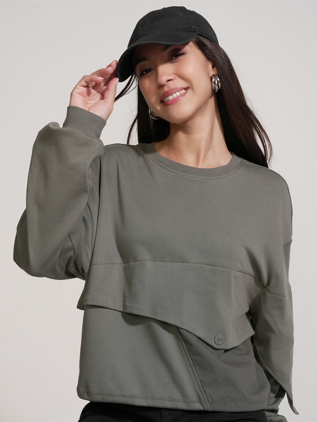 Street By Tokyo Talkies Women Round Neck Relaxed Fit Long Sleeve Top